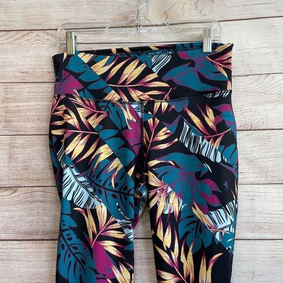 TWO‎ PAIR OF ZELOS LEGGINGS - Picture 3 of 11